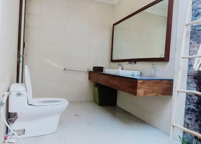 Alula * Seminyak